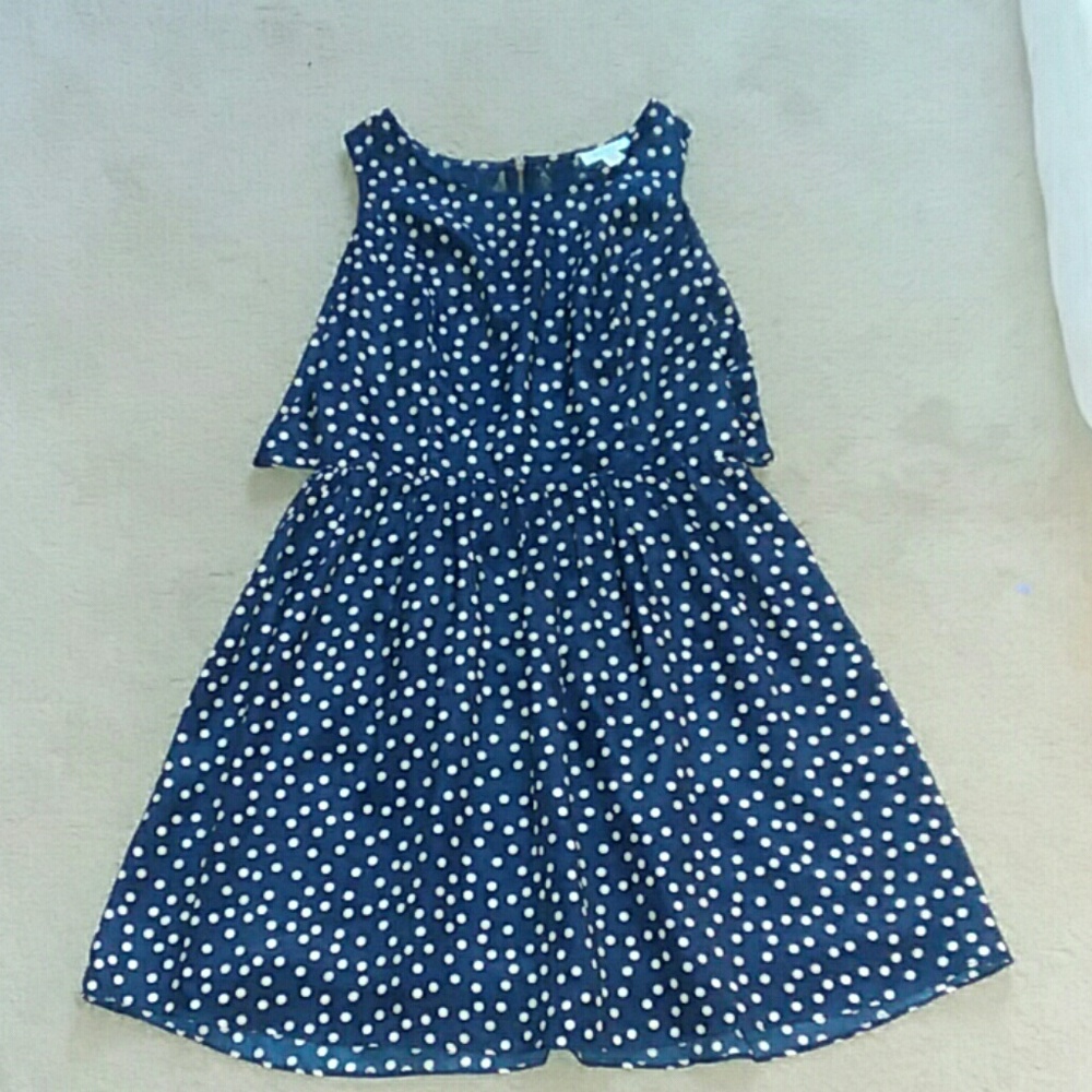 Medium-sized dress